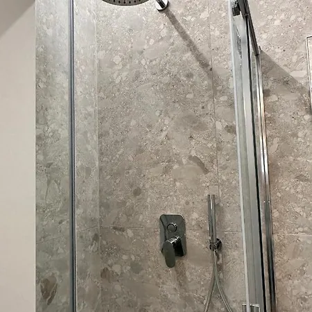 Apartment Giramondo Milan